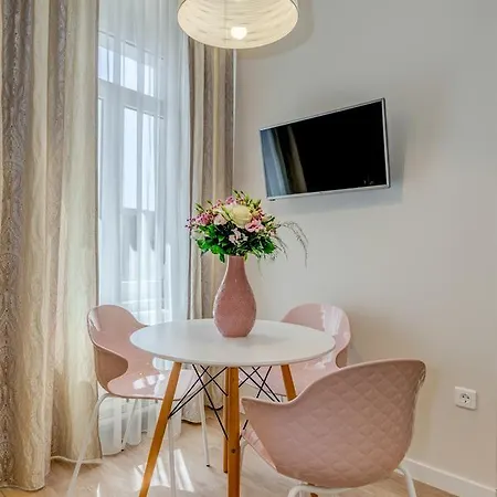 דירה Royal Theatre And